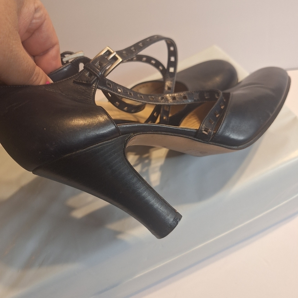 Bottega Veneta  Navy/Black Leather Strappy Heels. Size 8 B - Picture 4 of 13